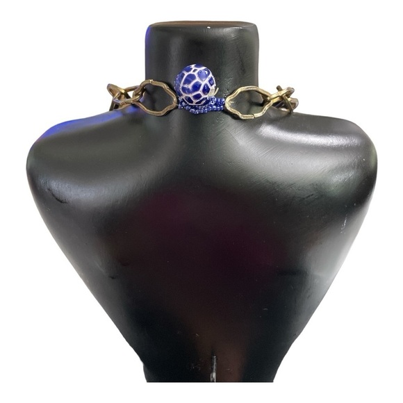 Handmade and Painted Ceramic, beaded and stone necklace with gold chain links - Picture 5 of 11